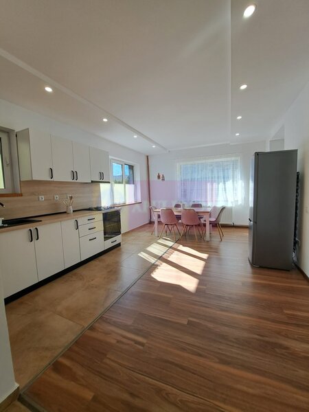 Vila de vanzare in Busteni - Zona Piatra Arsa