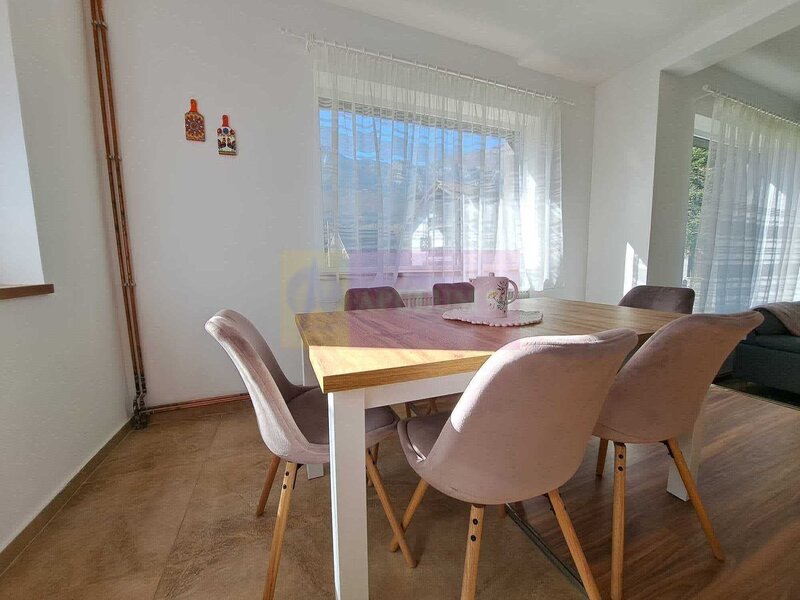 Vila de vanzare in Busteni - Zona Piatra Arsa