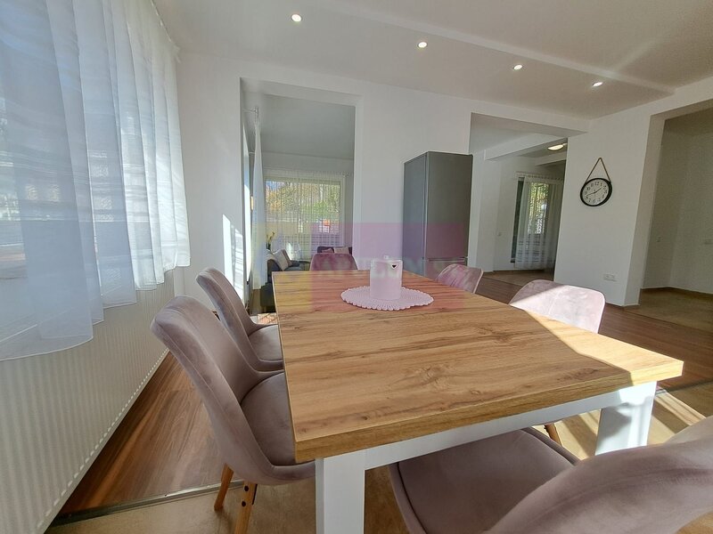 Vila de vanzare in Busteni - Zona Piatra Arsa