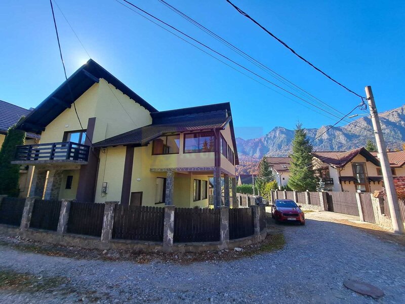 Vila de vanzare in Busteni - Zona Piatra Arsa